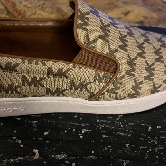 Michael Kors Keaton Slip on Loafers - Picture 4 of 6